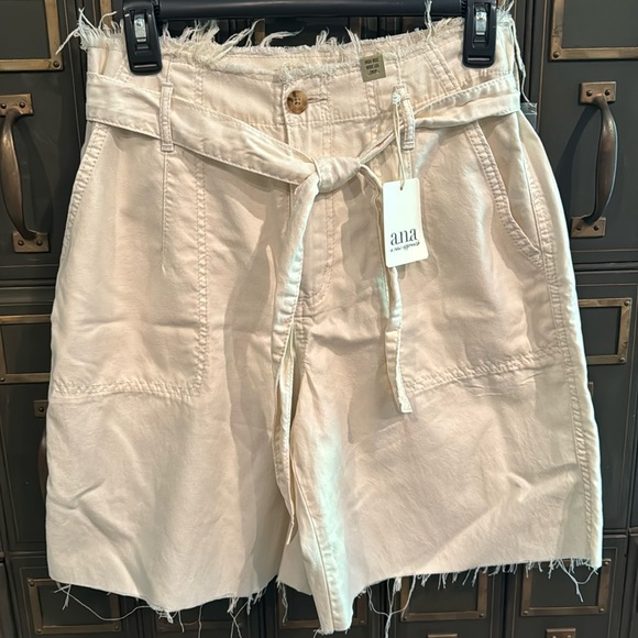 a.n.a Pants - a.n.a shorts